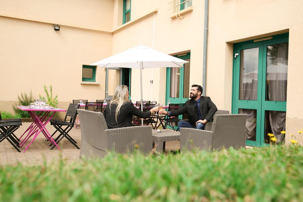 Hôtel Inn Design Resto Novo Châteaubriant Esterno foto
